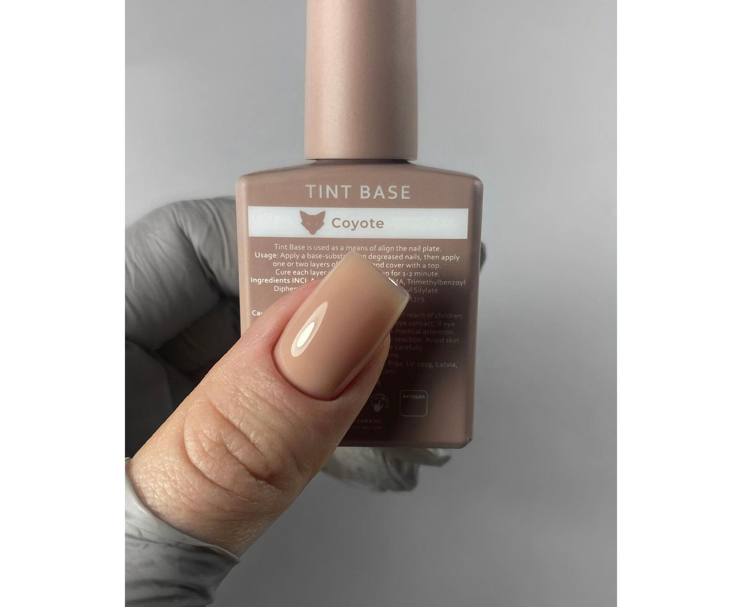 Base teintée HELLO, COYOTE – Gel teinté marron, 15 ml