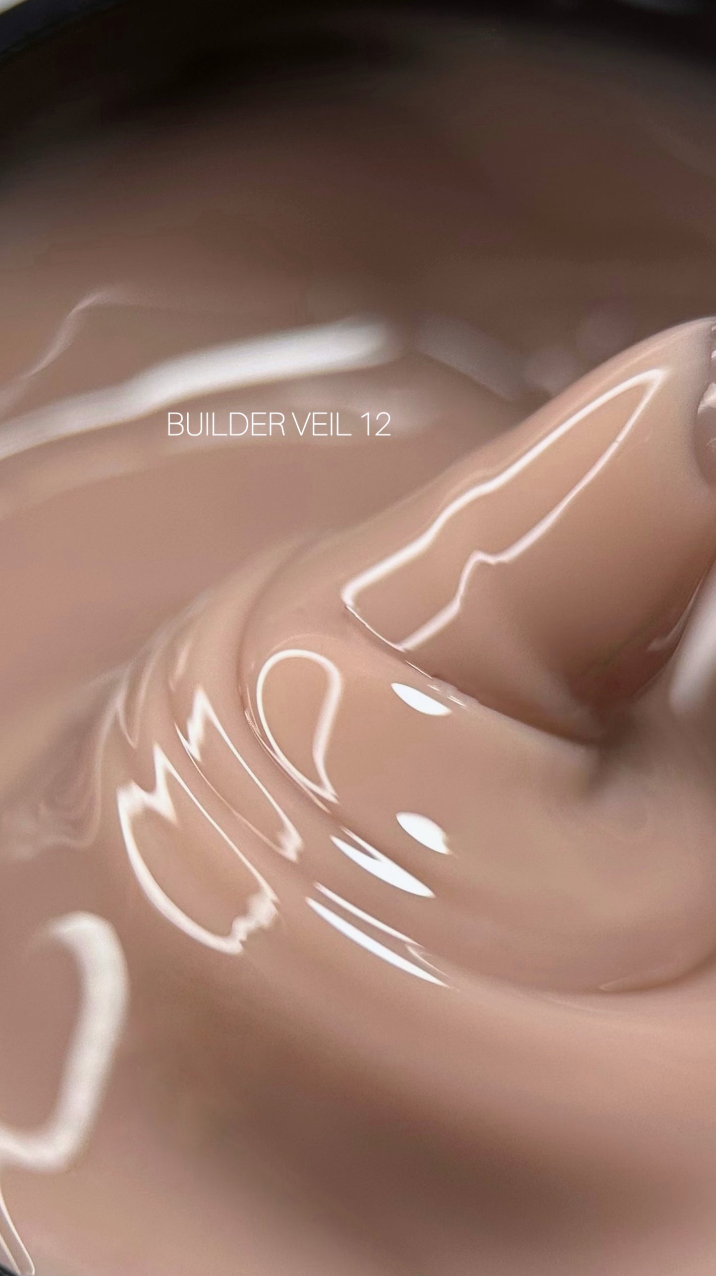 SAGA Professional Builder Gel Veil 12 – 30ml warm caramel beige builder gel for natural-looking nail extensions
