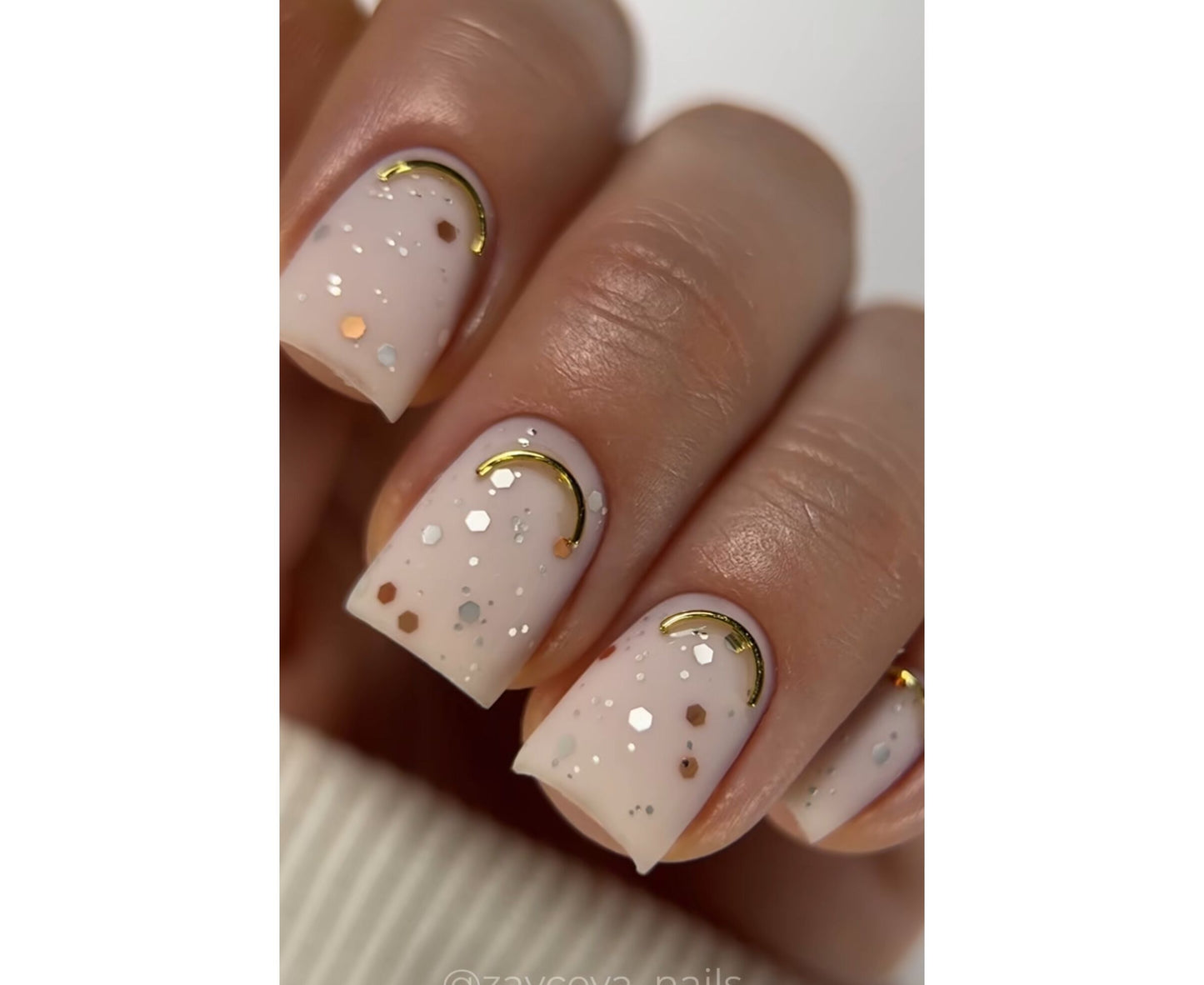 HEY.LOVE Coin Matte Top Coat, SILVER & GOLD – Matte Glitter Hex Foil Top Gel, 15ml