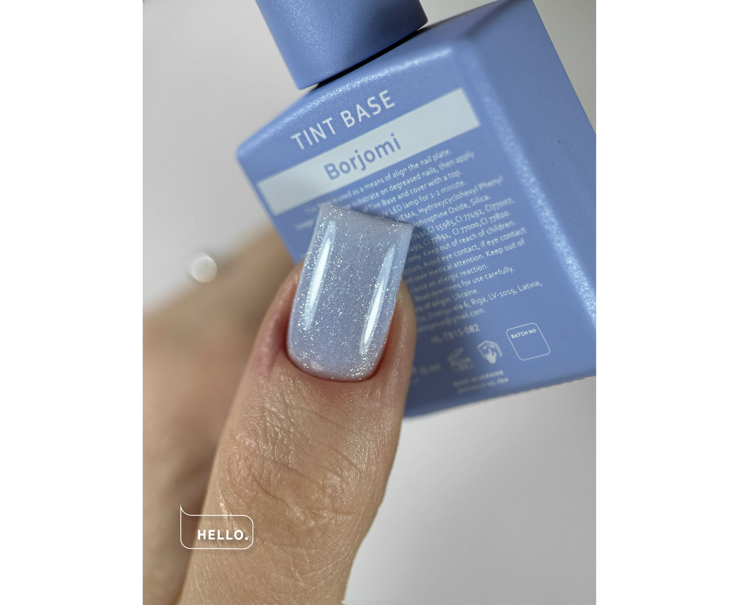 Base teintée HELLO, BORJOMI – Base scintillante bleu doux, 15 ml