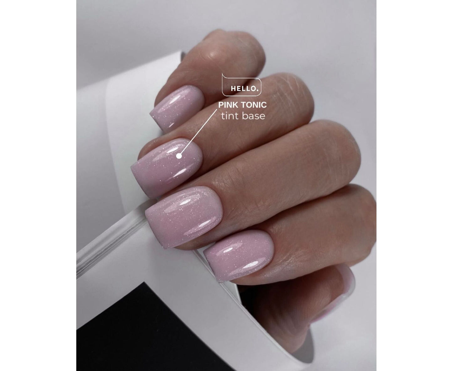 Base teintée HELLO, PINK TONIC – Base rose froide scintillante, 15 ml