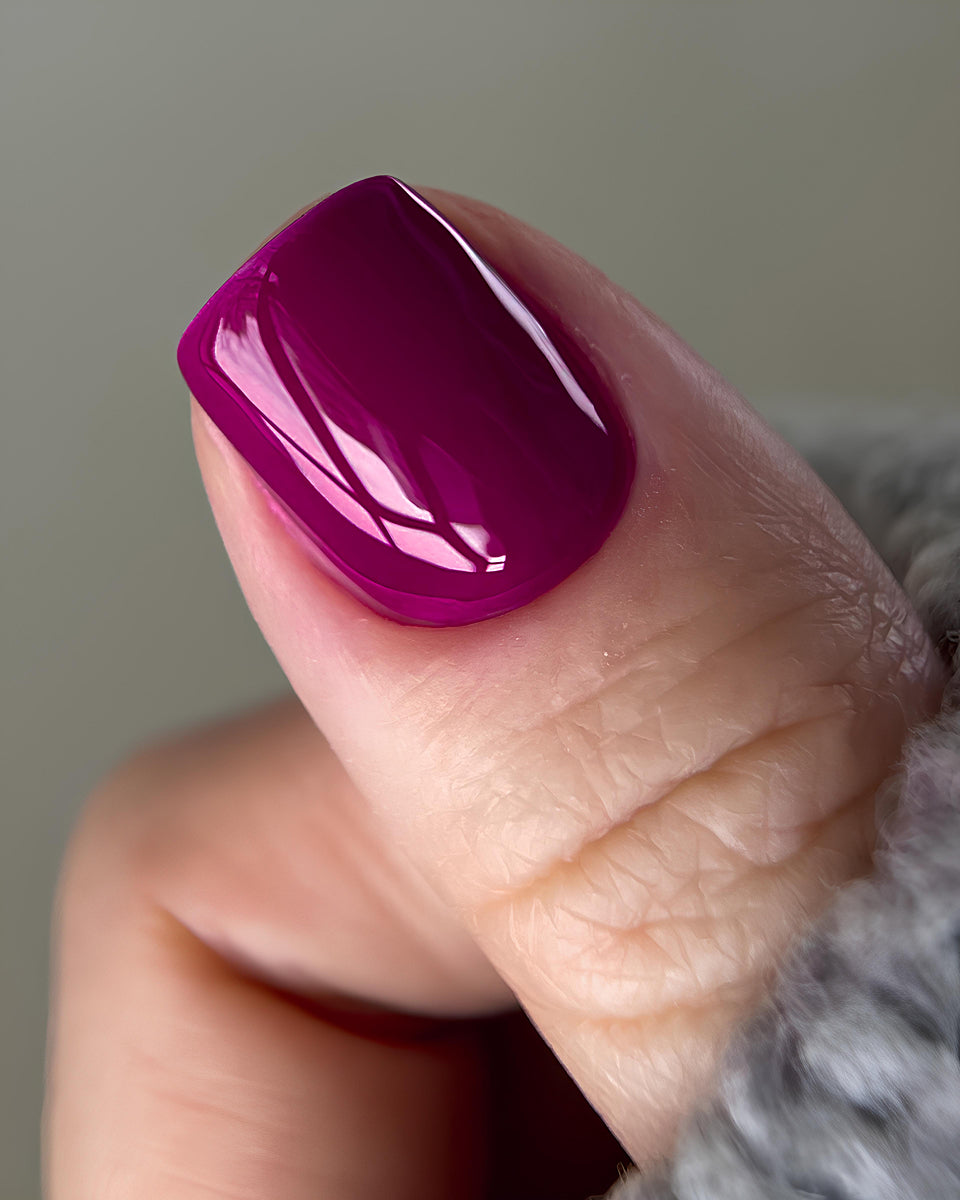 DARK Gel Polish 12, 10 ml