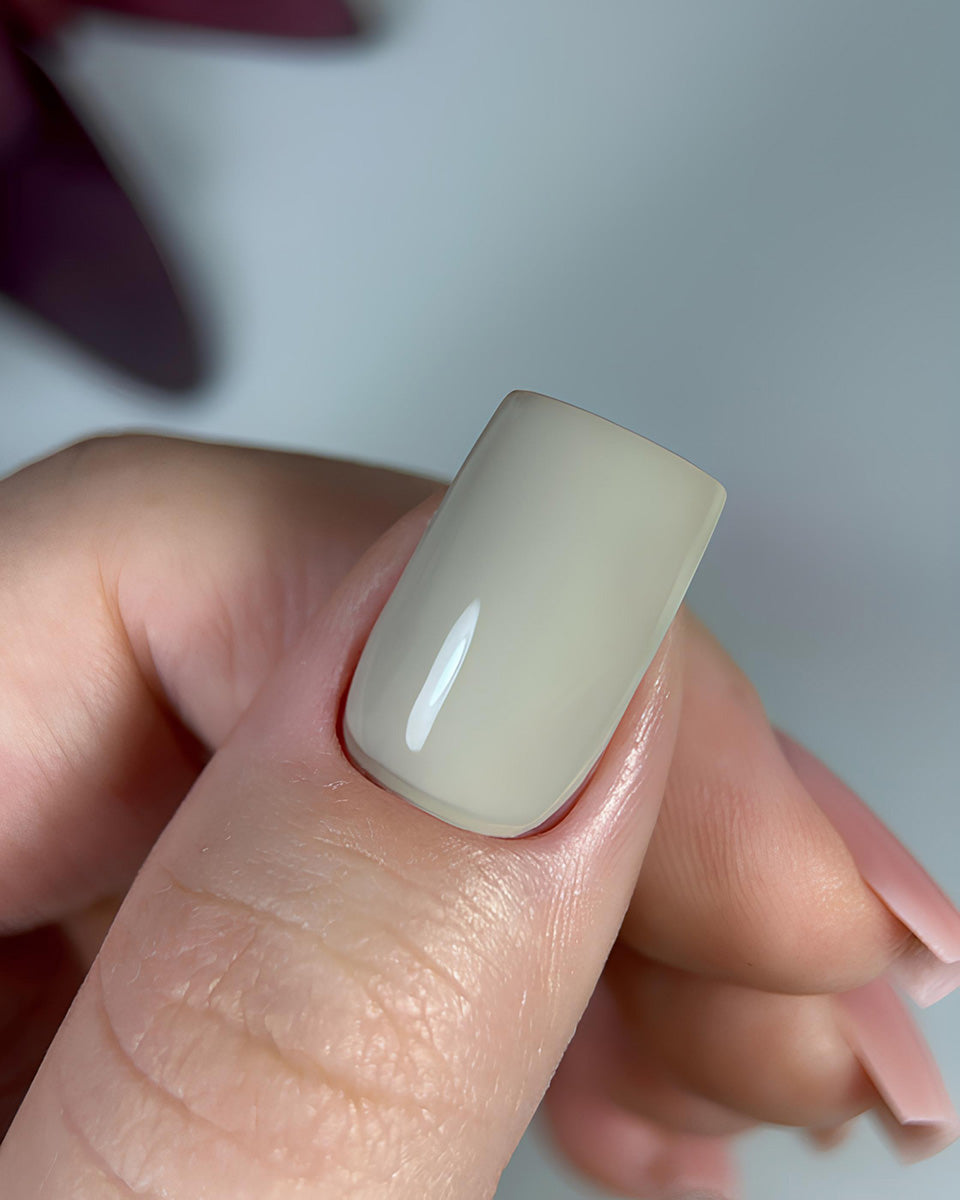 DARK Gel Polish 135, 10 ml