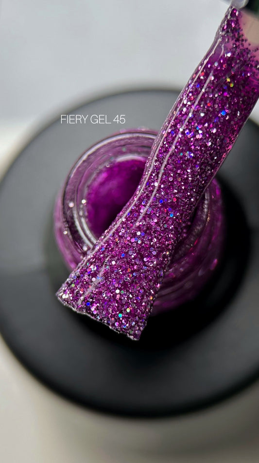 Saga Professional Fiery Gel Polish #45 Violet
