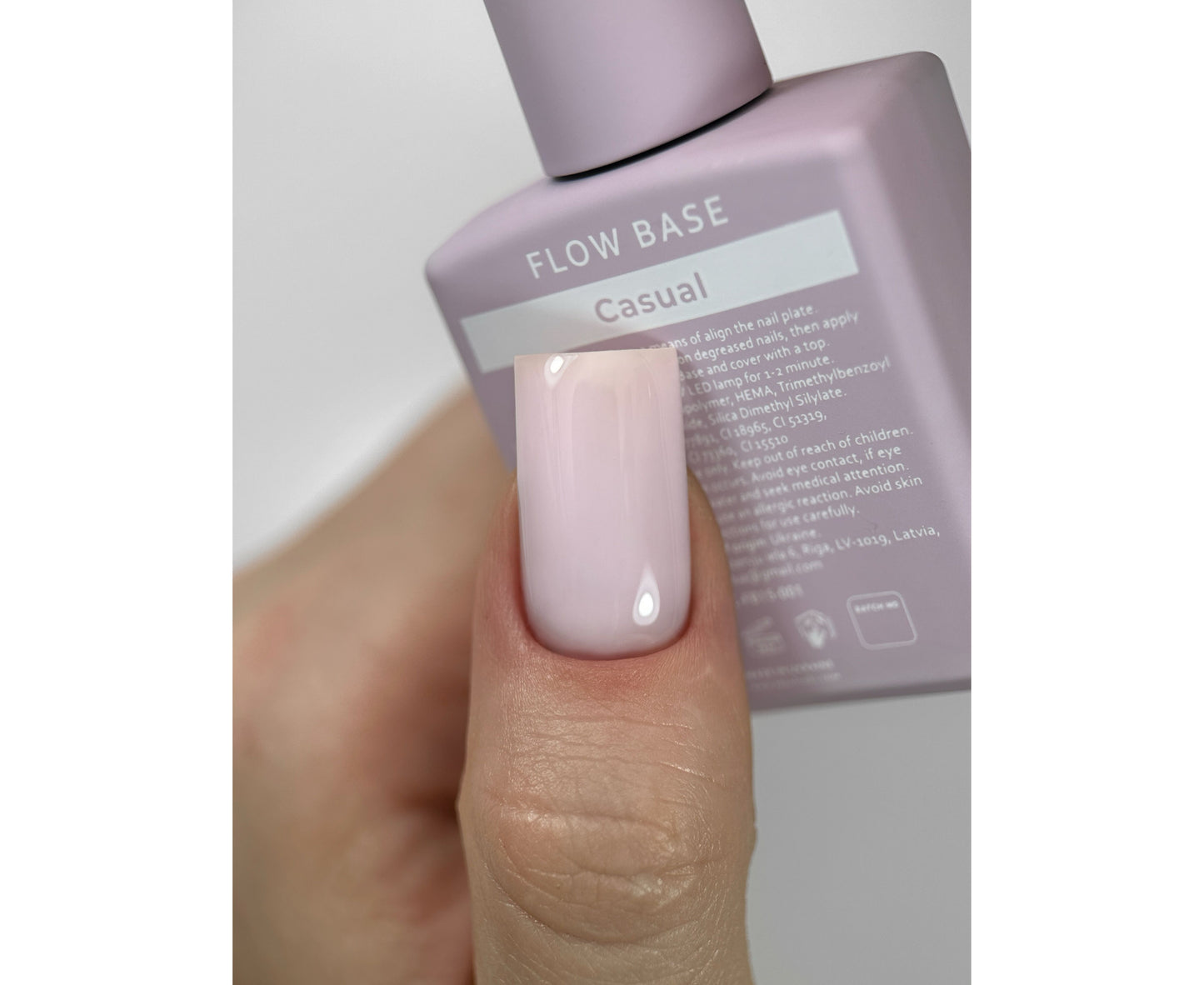 HELLO Flow Base, CASUAL – Colored Medium-Viscosity Base, 15ml