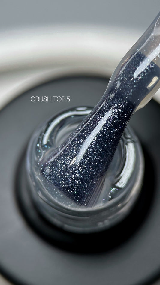 SAGA Professional No-Wipe Top Coat CRUSH 05 – 9ml clear gel top coat with subtle fine shimmer and glossy no-wipe finish.