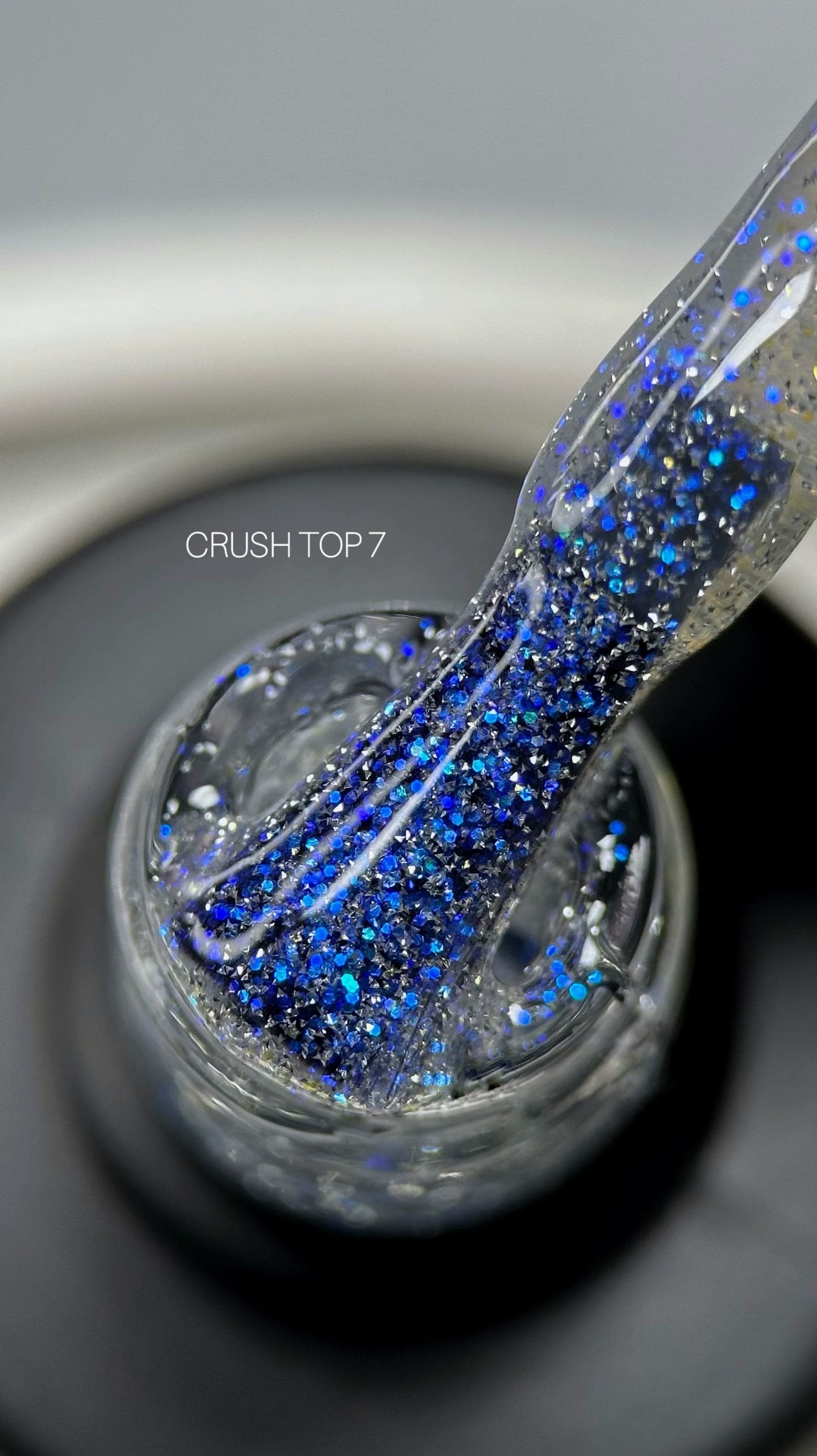 Saga Professional Crush Top #07 Blue Glitter No-Wipe Top Coat,9 m