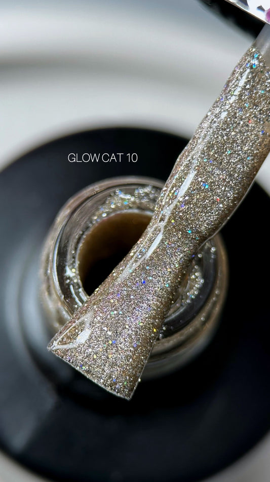 Saga Professional GLOW CAT No. 10 Magnetic Cat Eye Gel Polish