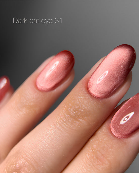 DARK Cat Eye Gel Polish 31, 10 ml